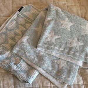 Blue and White Baby Blanket Set